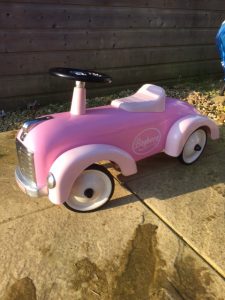 pink retro car ride on toy