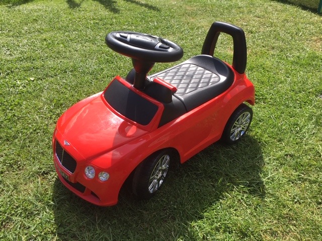 red Bentley ride on toy car